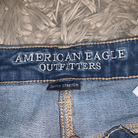 American Eagle jean shorts. Size 0. - Picture 4 of 5